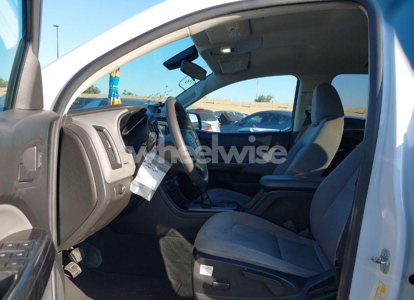 Photo 5 of 2019 Chevrolet Colorado WT (VIN 1GCGSBEA1K1115077)