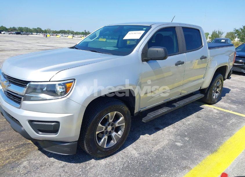 Photo 2 of 2020 Chevrolet Colorado 2WD SHORT BOX WT (VIN 1GCGSBEA1L1105425)