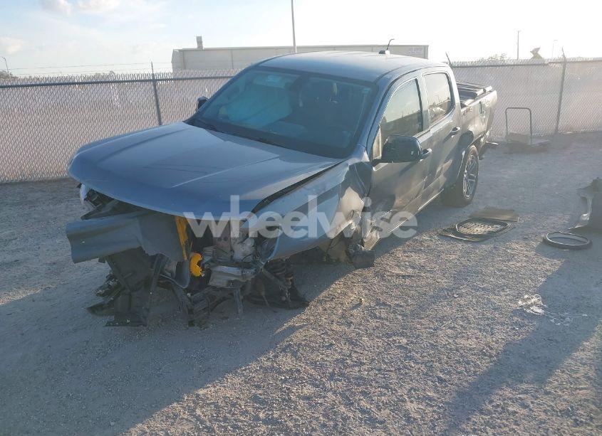 Photo 2 of 2022 Chevrolet Colorado 2WD SHORT BOX WT (VIN 1GCGSBEA4N1299645)