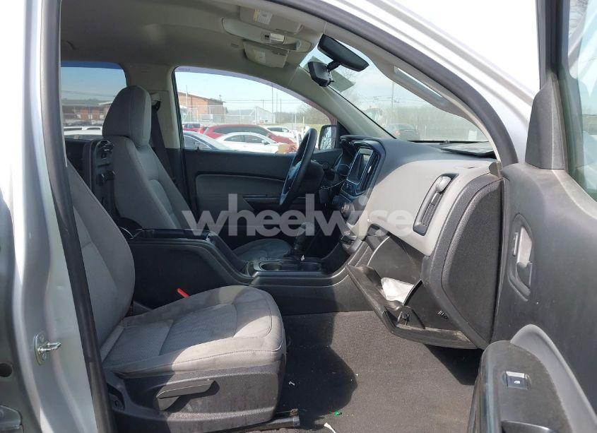 Photo 5 of 2019 Chevrolet Colorado WT (VIN 1GCGSBEA7K1199177)