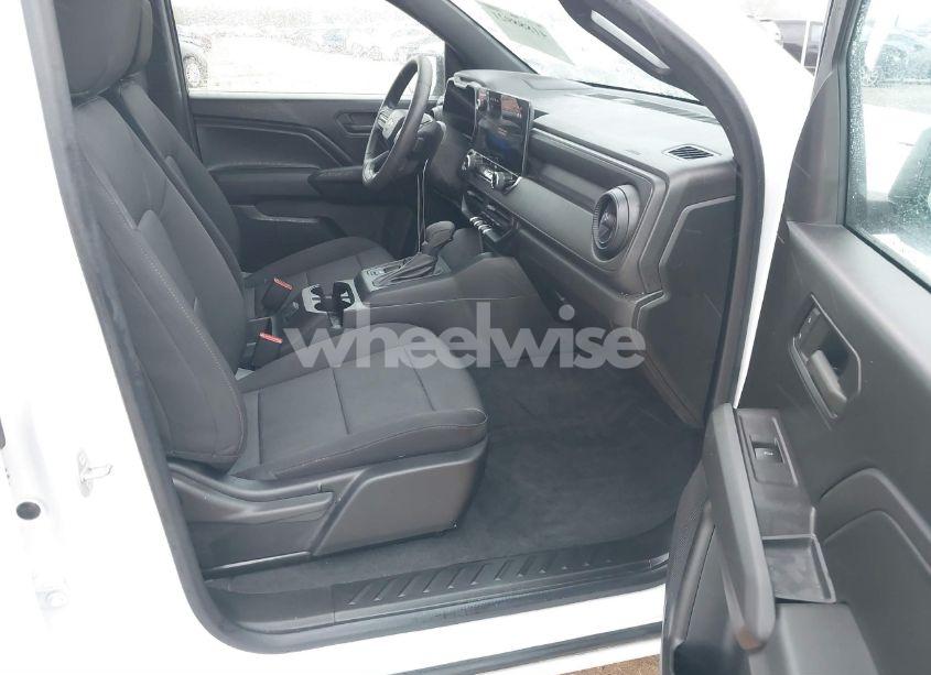 Photo 5 of 2023 Chevrolet Colorado 2WD SHORT BOX WT (VIN 1GCGSBEC1P1226415)