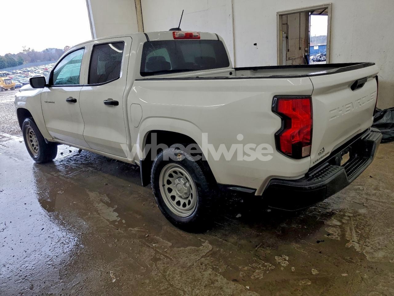 Photo 2 of 2024 CHEVROLET COLORADO (VIN 1GCGSBEC7R1244680)