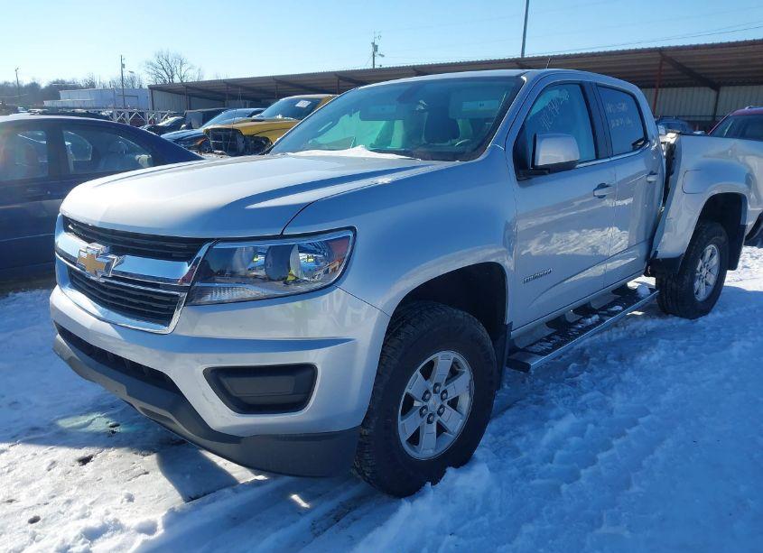Photo 2 of 2019 Chevrolet Colorado WT (VIN 1GCGSBEN1K1185536)