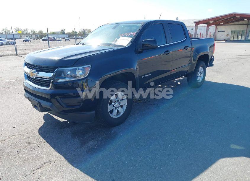Photo 2 of 2019 Chevrolet Colorado WT (VIN 1GCGSBEN4K1167791)