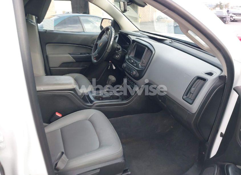 Photo 5 of 2021 Chevrolet Colorado 2WD SHORT BOX WT (VIN 1GCGSBEN6M1265899)