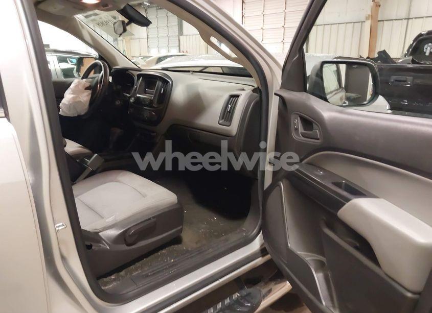 Photo 5 of 2017 Chevrolet Colorado WT (VIN 1GCGSBEN7H1327140)