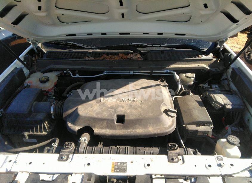 Photo 10 of 2018 Chevrolet Colorado WT (VIN 1GCGSBENXJ1318129)