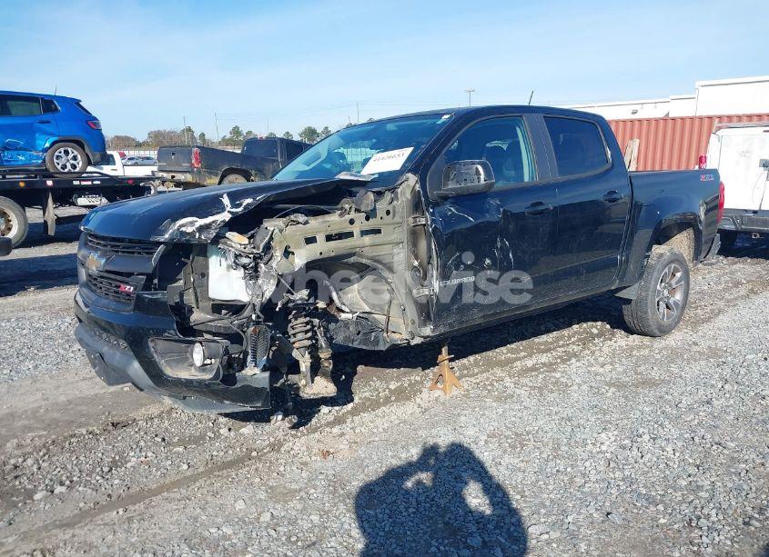 Photo 2 of 2015 Chevrolet Colorado Z71 (VIN 1GCGSCE32F1195809)