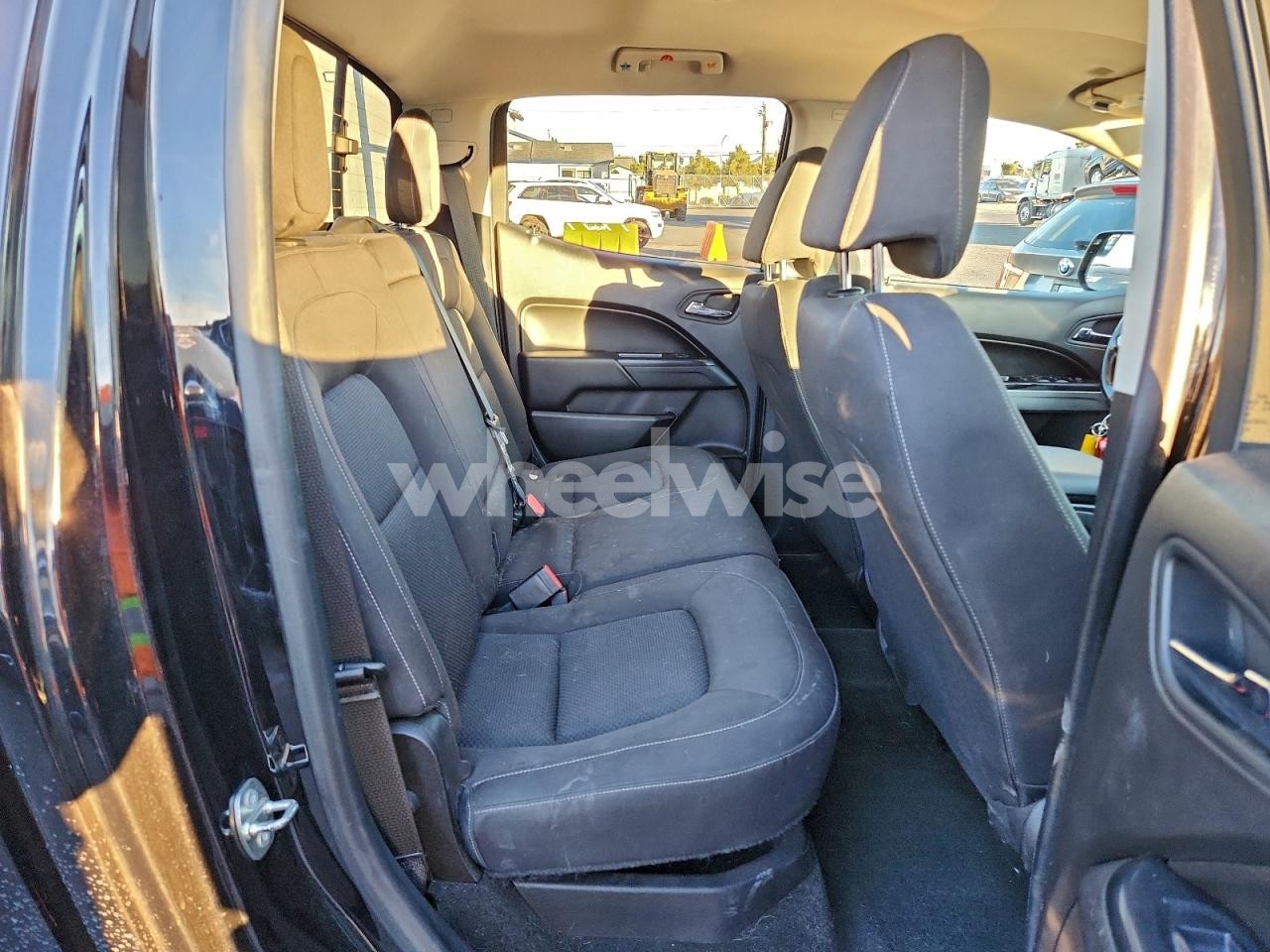 Photo 10 of 2016 CHEVROLET COLORADO LT (VIN 1GCGSCE32G1212450)