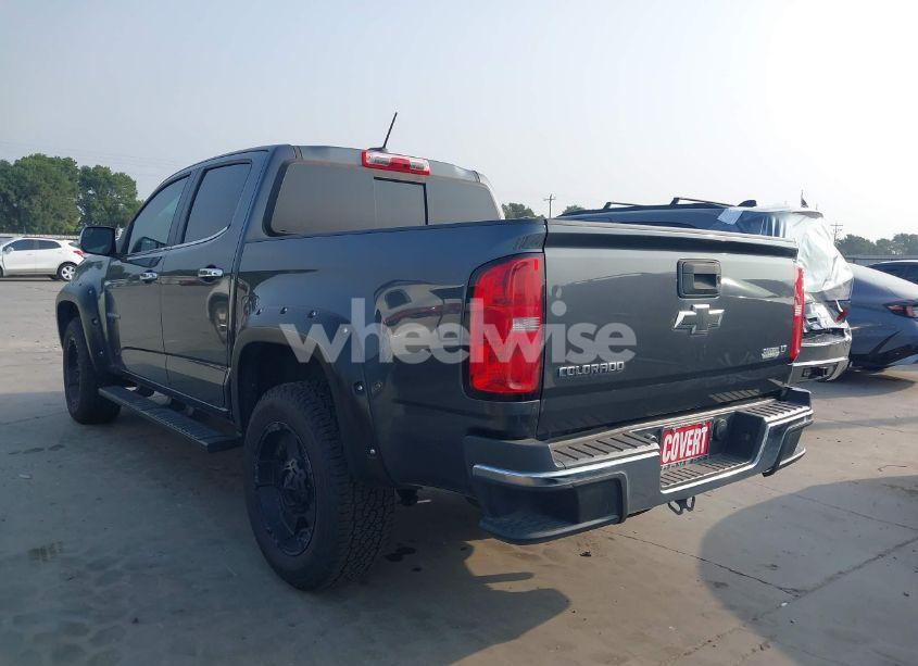Photo 3 of 2016 Chevrolet Colorado LT (VIN 1GCGSCE33G1166160)
