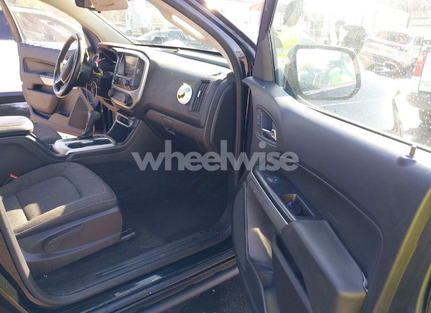 Photo 5 of 2018 Chevrolet Colorado LT (VIN 1GCGSCEA0J1228474)