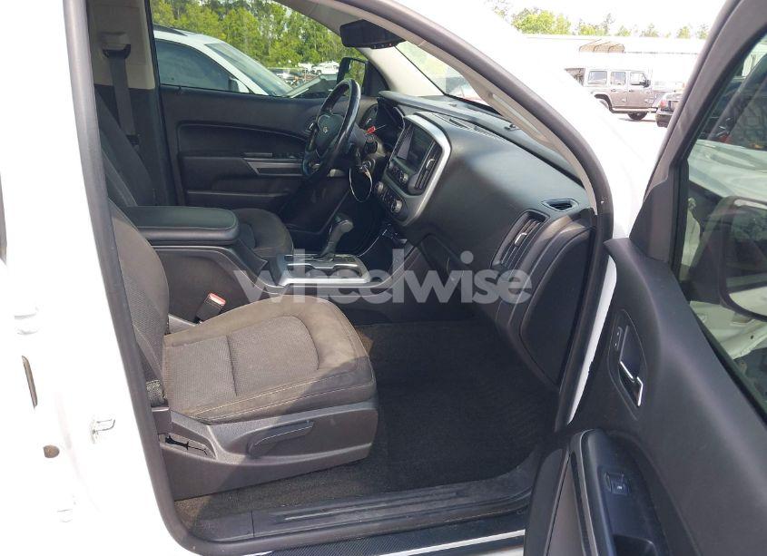 Photo 5 of 2018 Chevrolet Colorado LT (VIN 1GCGSCEA8J1164412)