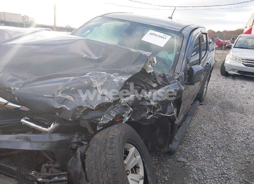 Photo 2 of 2016 Chevrolet Colorado LT (VIN 1GCGSCEAXG1389536)