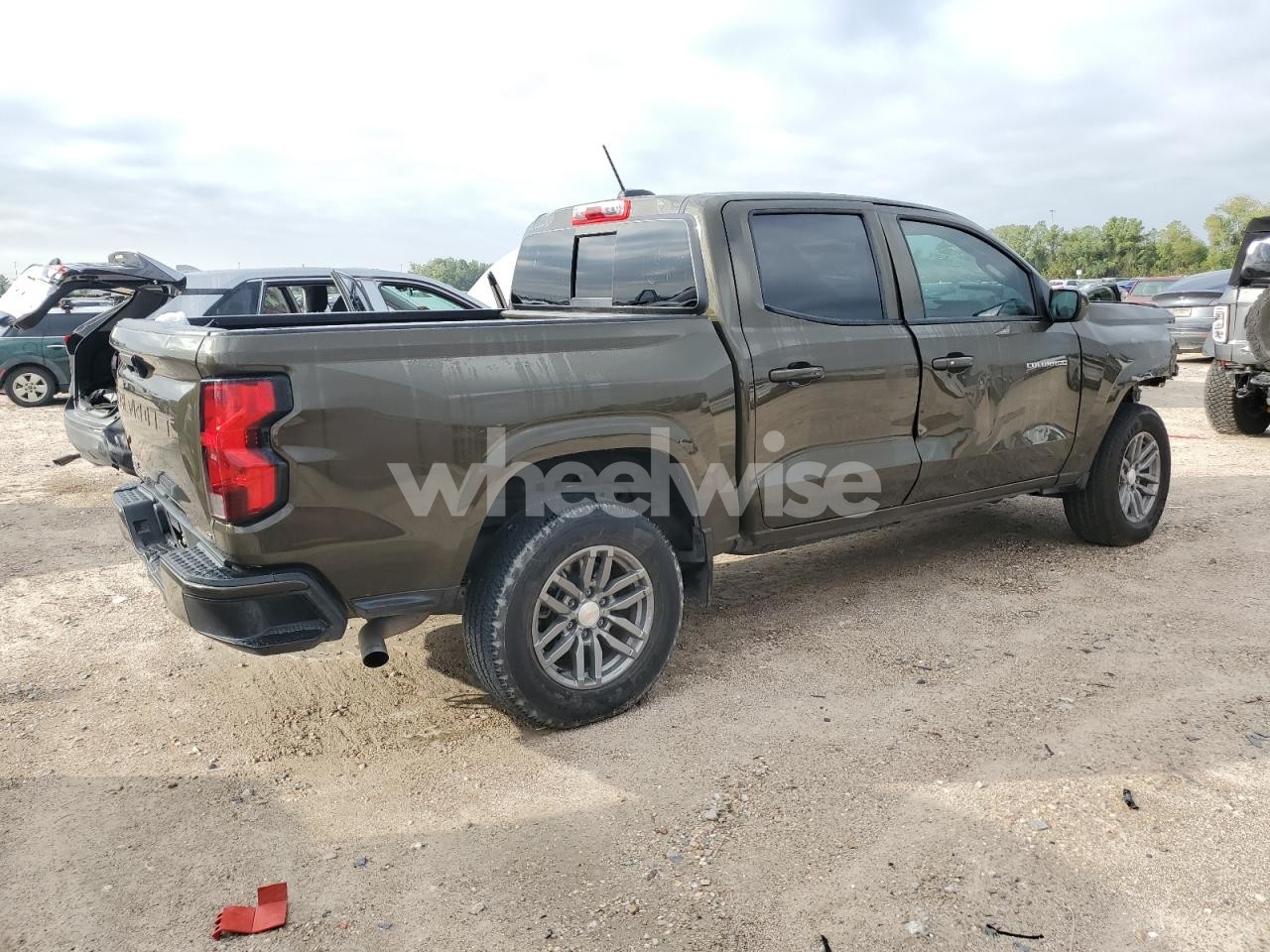 Photo 3 of 2024 CHEVROLET COLORADO LT (VIN 1GCGSCEC7R1214911)