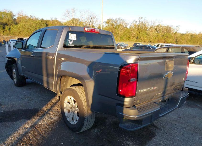 Photo 3 of 2018 Chevrolet Colorado LT (VIN 1GCGSCEN1J1285849)