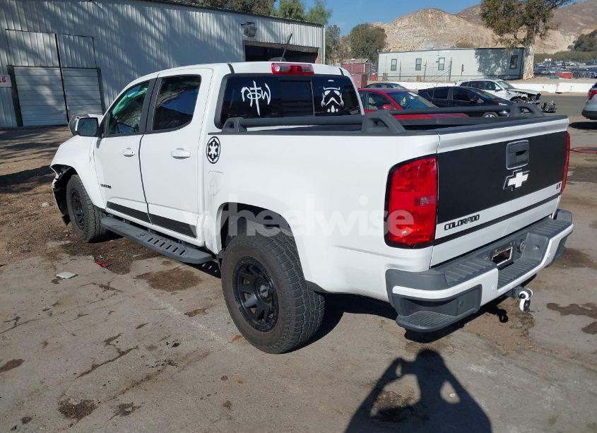 Photo 3 of 2019 Chevrolet Colorado LT (VIN 1GCGSCEN1K1249922)