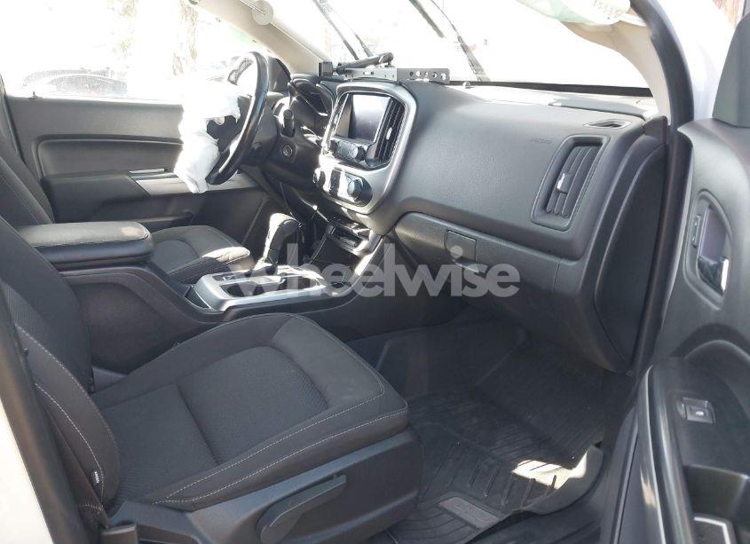 Photo 5 of 2019 Chevrolet Colorado LT (VIN 1GCGSCEN1K1249922)