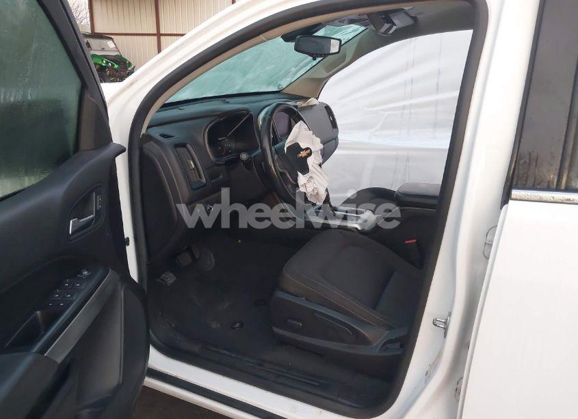 Photo 20 of 2019 Chevrolet Colorado LT (VIN 1GCGSCEN2K1241599)