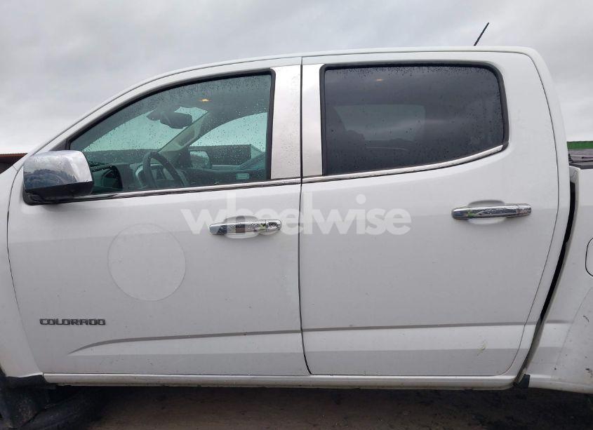 Photo 13 of 2018 Chevrolet Colorado LT (VIN 1GCGSCEN3J1143390)