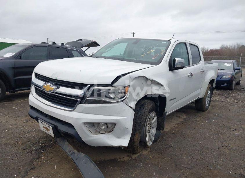 Photo 2 of 2018 Chevrolet Colorado LT (VIN 1GCGSCEN3J1143390)