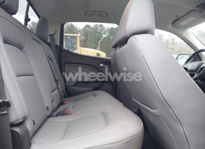 Photo 8 of 2018 Chevrolet Colorado LT (VIN 1GCGSCEN3J1143390)