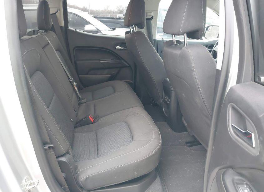 Photo 8 of 2019 Chevrolet Colorado LT (VIN 1GCGSCEN3K1226187)