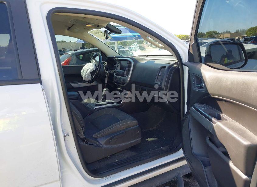 Photo 5 of 2021 Chevrolet Colorado 2WD SHORT BOX LT (VIN 1GCGSCEN3M1276560)