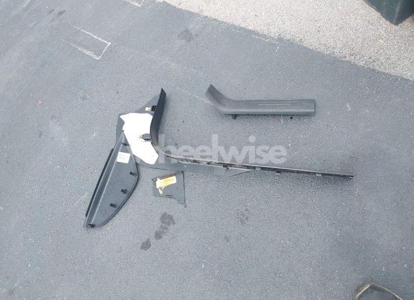 Photo 12 of 2018 Chevrolet Colorado LT (VIN 1GCGSCEN4J1258564)