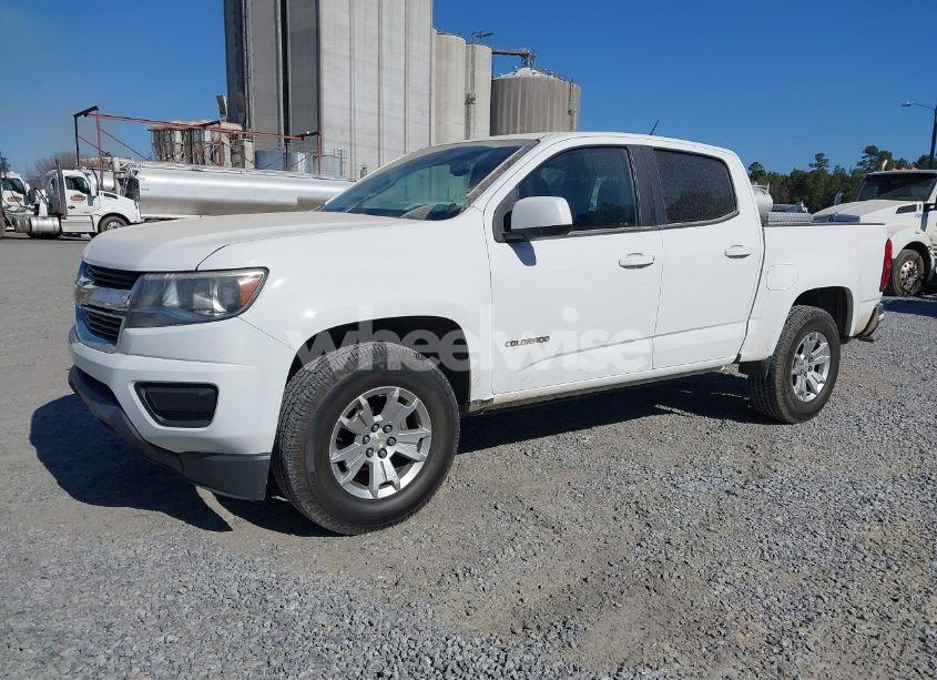 Photo 2 of 2019 Chevrolet Colorado LT (VIN 1GCGSCEN4K1202612)