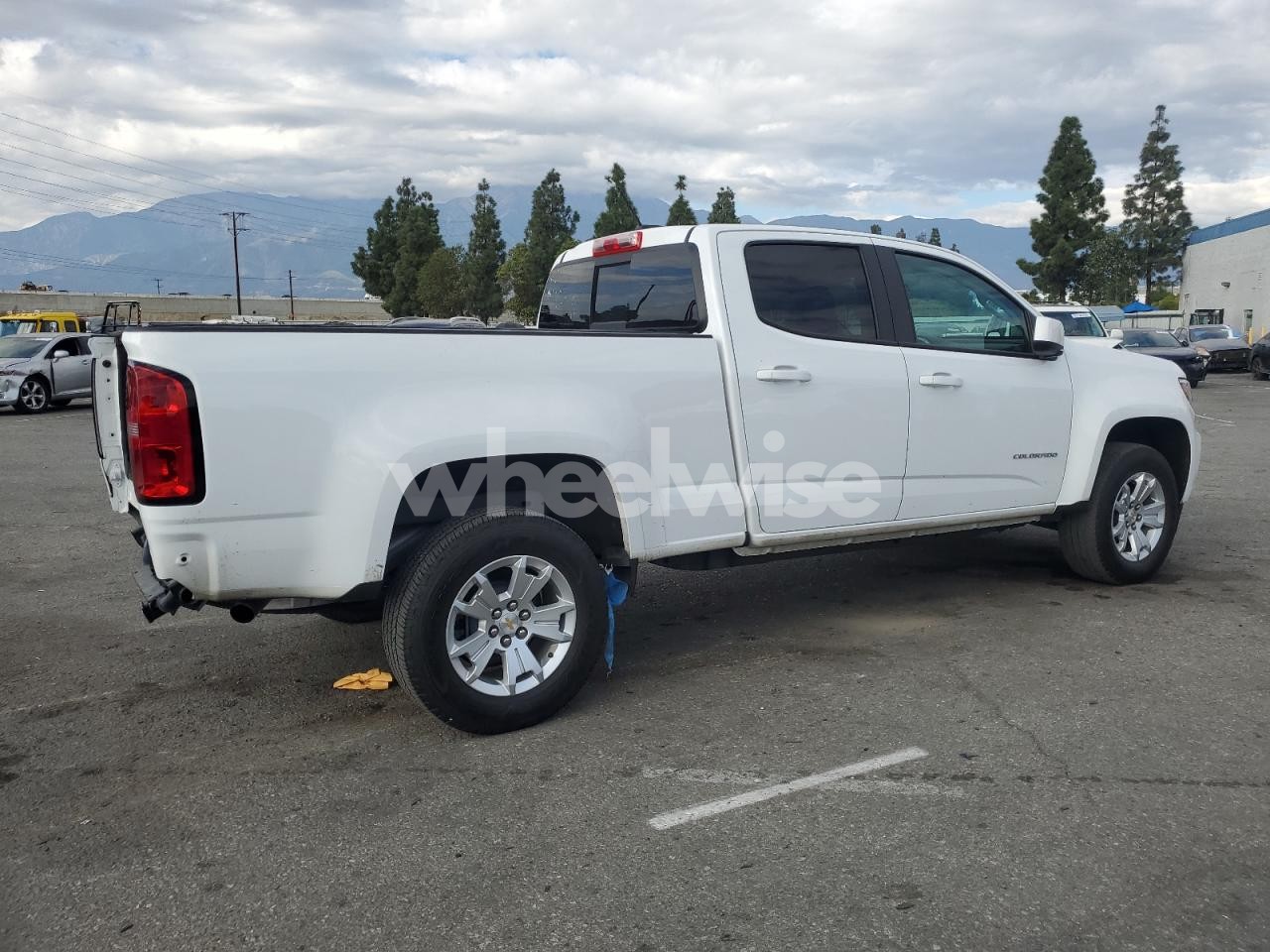 Photo 3 of 2021 CHEVROLET COLORADO LT (VIN 1GCGSCEN4M1230980)