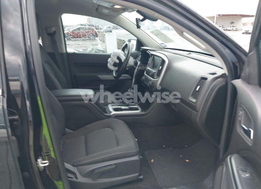 Photo 5 of 2018 Chevrolet Colorado LT (VIN 1GCGSCEN5J1160062)