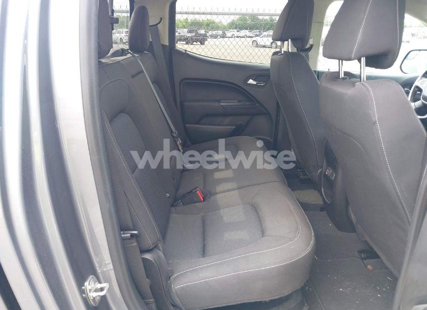 Photo 8 of 2019 Chevrolet Colorado LT (VIN 1GCGSCEN5K1126690)