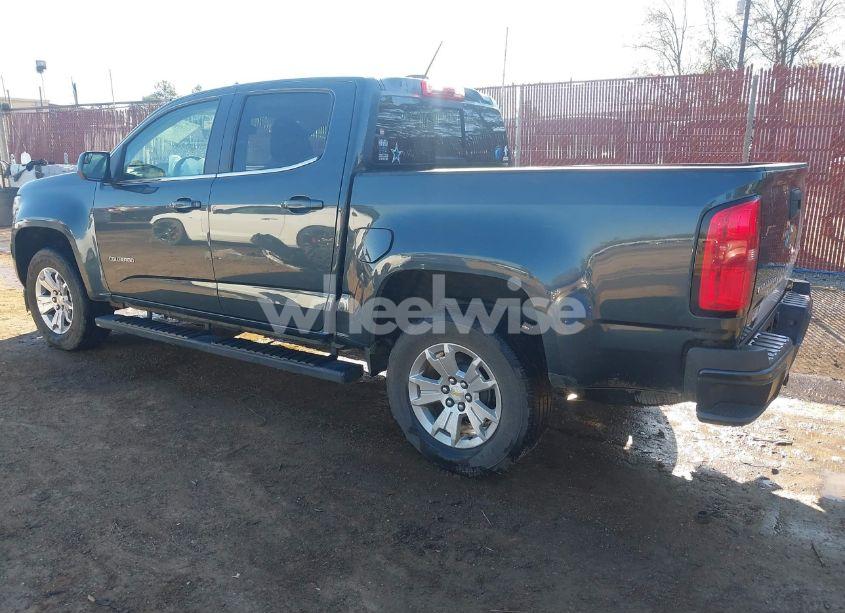 Photo 3 of 2019 Chevrolet Colorado LT (VIN 1GCGSCEN5K1259806)