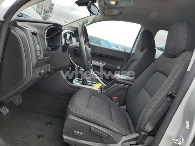 Photo 2 of 2018 CHEVROLET COLORADO LT (VIN 1GCGSCEN7J1187067)