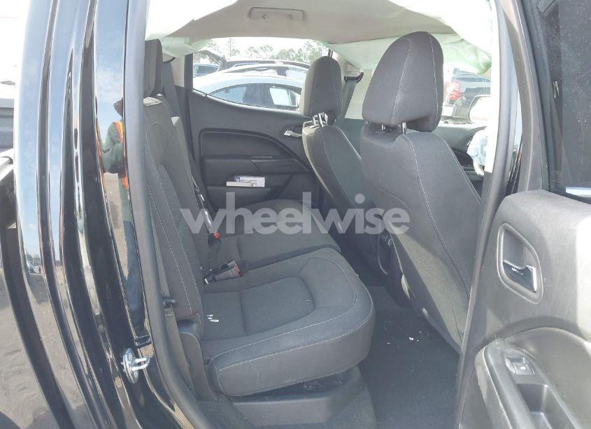 Photo 8 of 2018 Chevrolet Colorado LT (VIN 1GCGSCEN7J1263645)