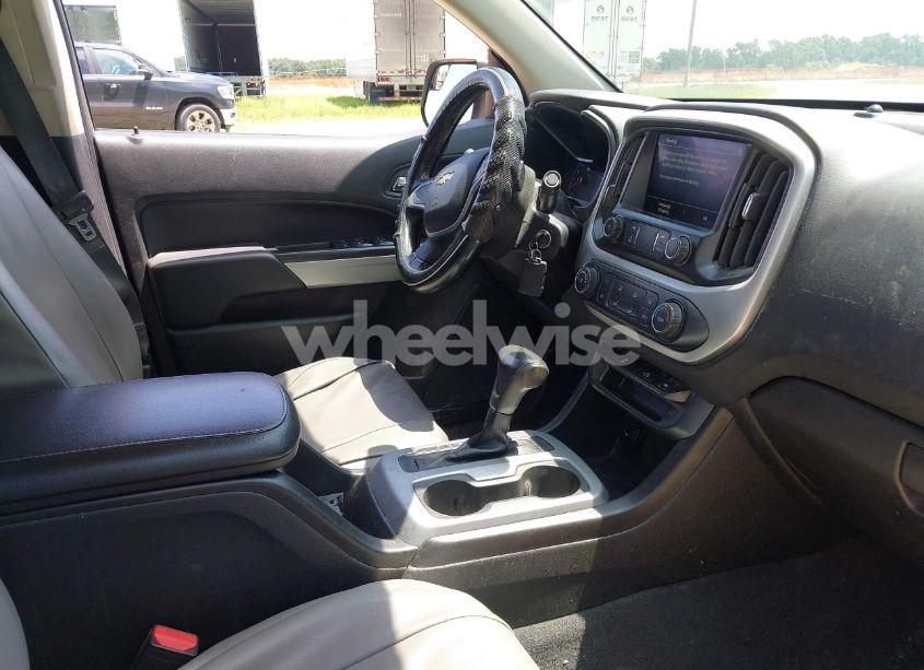 Photo 5 of 2019 Chevrolet Colorado LT (VIN 1GCGSCEN7K1104111)