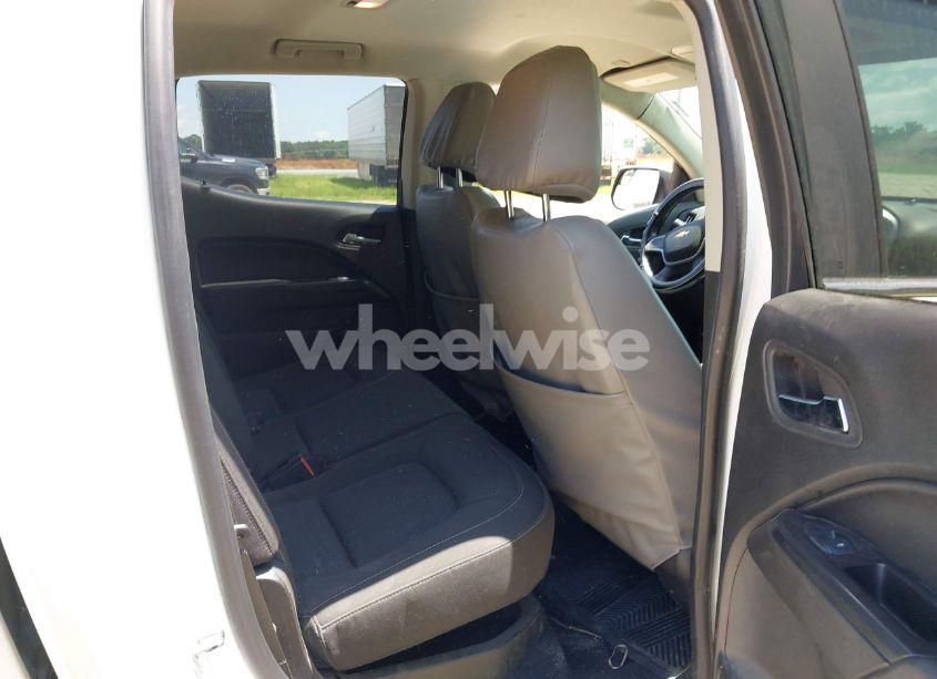 Photo 8 of 2019 Chevrolet Colorado LT (VIN 1GCGSCEN7K1104111)