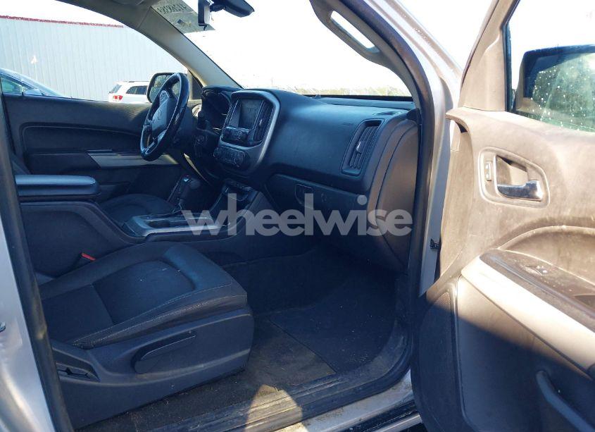 Photo 5 of 2018 Chevrolet Colorado LT (VIN 1GCGSCEN8J1216186)