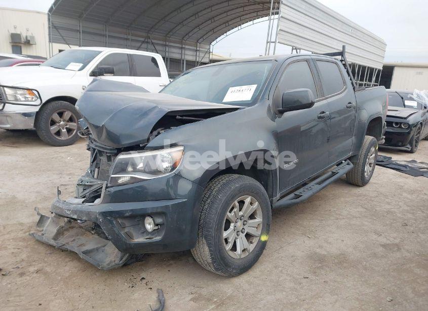 Photo 2 of 2018 Chevrolet Colorado LT (VIN 1GCGSCEN8J1241704)