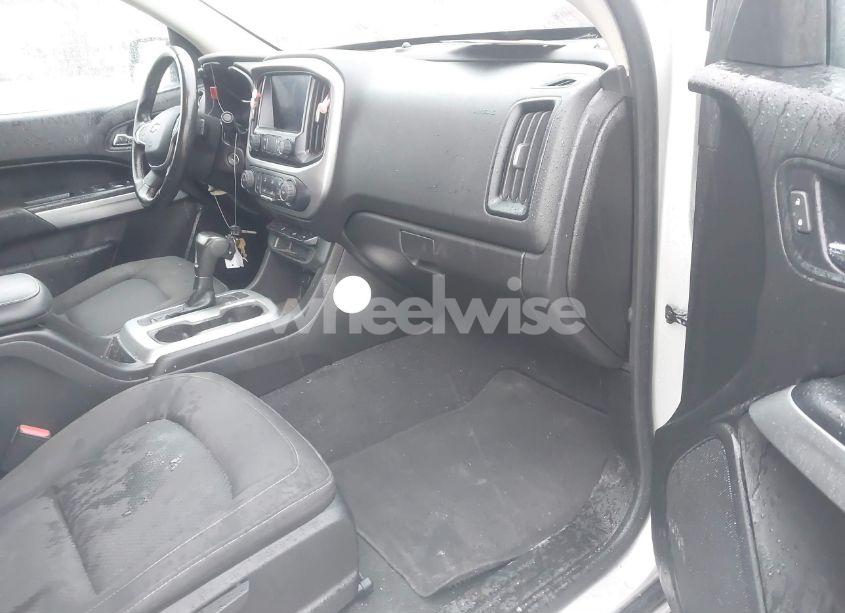 Photo 5 of 2019 Chevrolet Colorado LT (VIN 1GCGSCEN8K1114257)