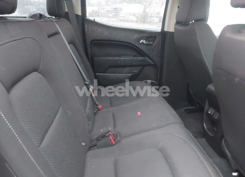 Photo 8 of 2019 Chevrolet Colorado LT (VIN 1GCGSCEN8K1114257)