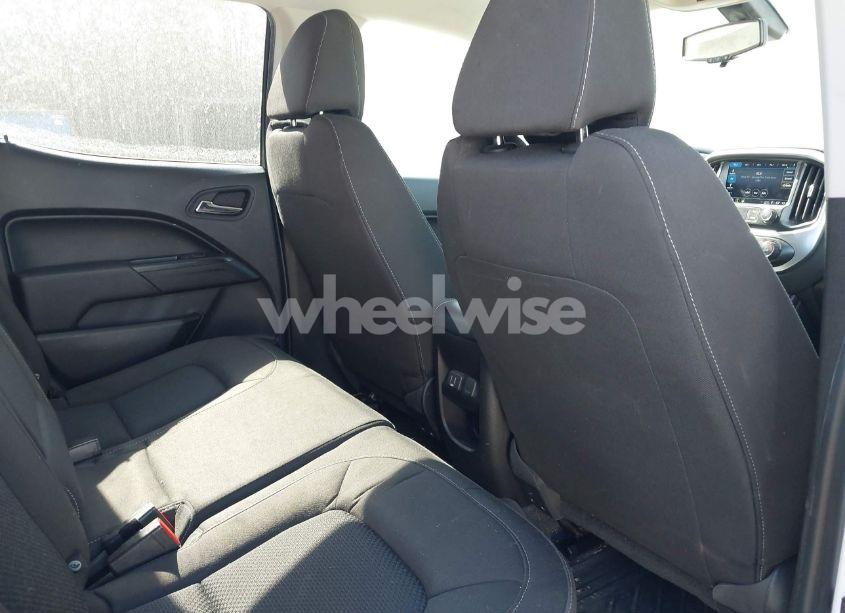 Photo 8 of 2019 Chevrolet Colorado LT (VIN 1GCGSCEN8K1174331)