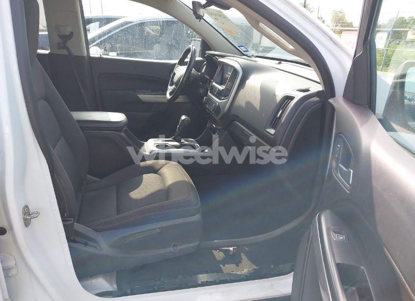 Photo 5 of 2019 Chevrolet Colorado LT (VIN 1GCGSCEN9K1109603)