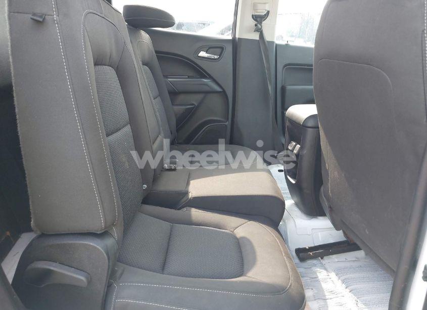 Photo 8 of 2019 Chevrolet Colorado LT (VIN 1GCGSCEN9K1109603)