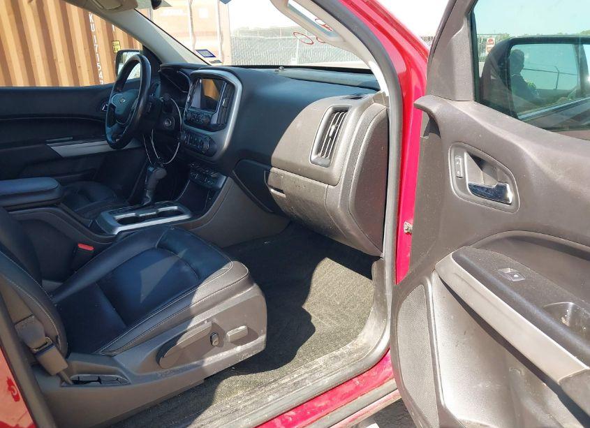 Photo 5 of 2018 Chevrolet Colorado LT (VIN 1GCGSCENXJ1189136)