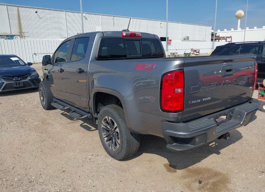 Photo 3 of 2021 Chevrolet Colorado 2WD SHORT BOX Z71 (VIN 1GCGSDEN1M1108275)