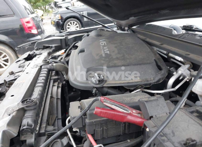 Photo 10 of 2021 Chevrolet Colorado 2WD SHORT BOX Z71 (VIN 1GCGSDEN2M1112495)