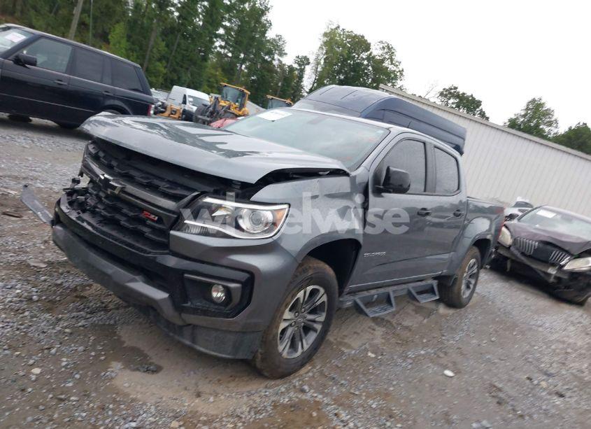 Photo 2 of 2021 Chevrolet Colorado 2WD SHORT BOX Z71 (VIN 1GCGSDEN2M1112495)