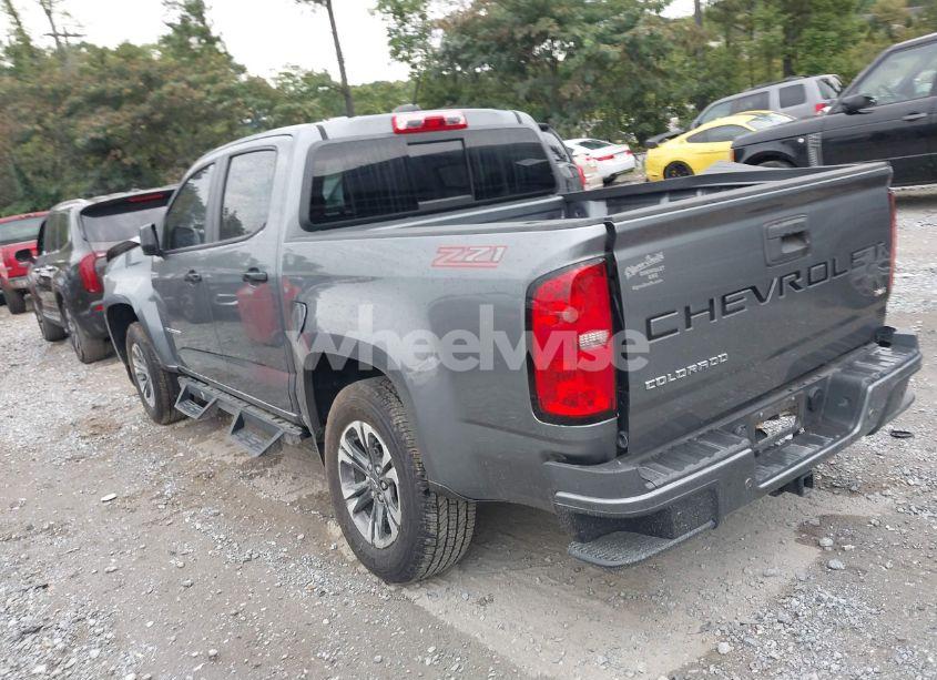 Photo 3 of 2021 Chevrolet Colorado 2WD SHORT BOX Z71 (VIN 1GCGSDEN2M1112495)