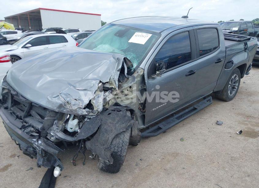 Photo 2 of 2021 Chevrolet Colorado 2WD SHORT BOX Z71 (VIN 1GCGSDEN2M1190422)